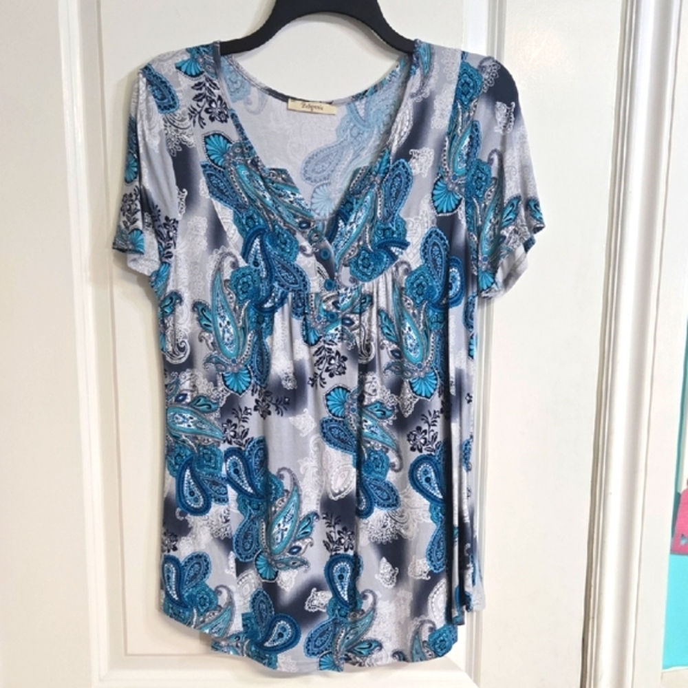 ☀️Bebonnie Paisley Print Notch Neck Short Sleeve Top Medium